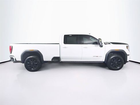 Used 2024 GMC Sierra 3500 AT4 w/ AT4 Premium Plus Package AWD/4WD image 12