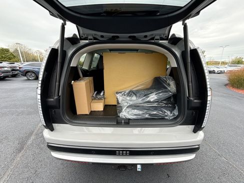 New 2026 Hyundai Ioniq 9 Limited image 27