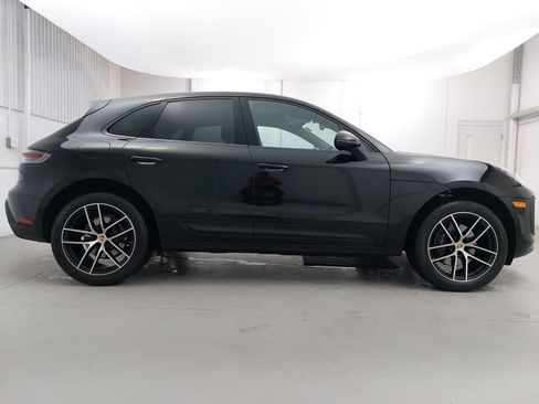 Used 2024 Porsche Macan image 8