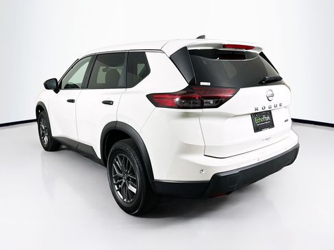 Used 2024 Nissan Rogue S AWD/4WD image 5