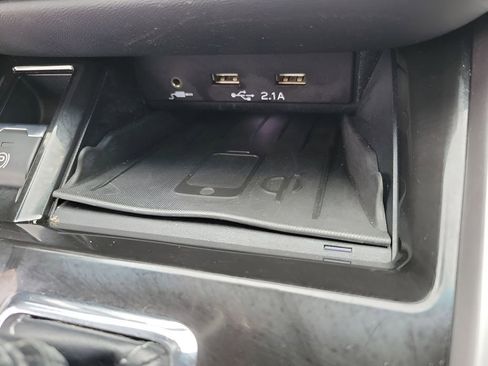 Used 2020 Subaru Outback Limited image 23