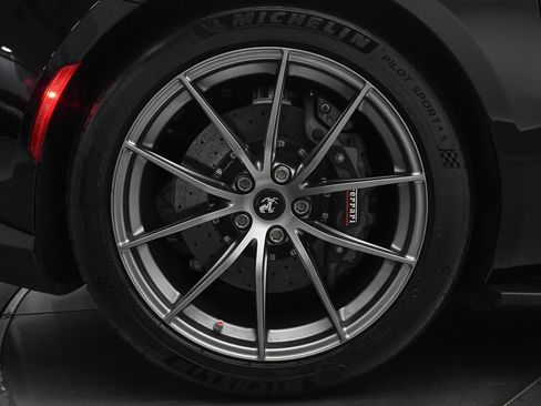 Used 2018 Ferrari 812 Superfast RWD image 49