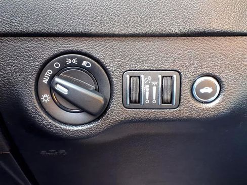 Used 2023 Dodge Charger R/T w/ Cold Weather Package image 21