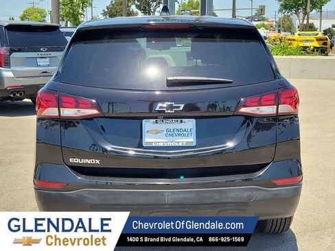 Certified 2023 Chevrolet Equinox LS w/ LS Convenience Package FWD image 12