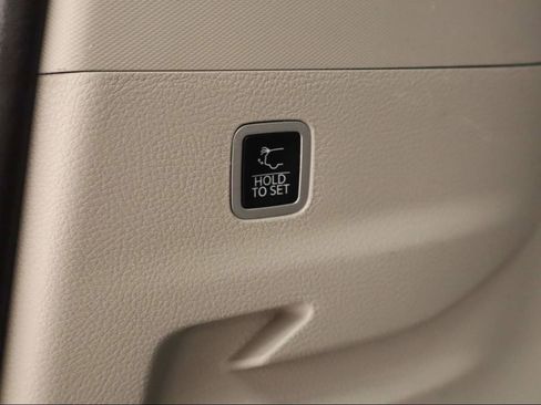 Used 2024 Jeep Wagoneer L Series II w/ Flexible Seating Group image 22