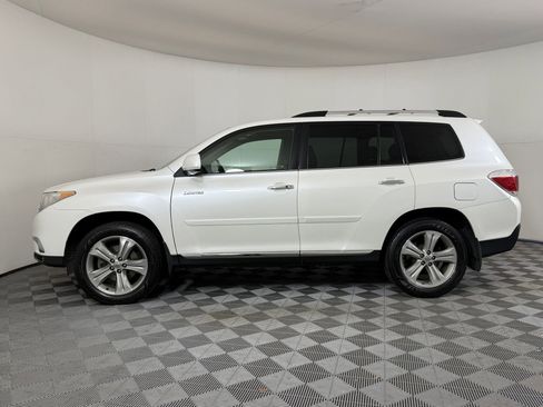 Used 2013 Toyota Highlander Limited image 2