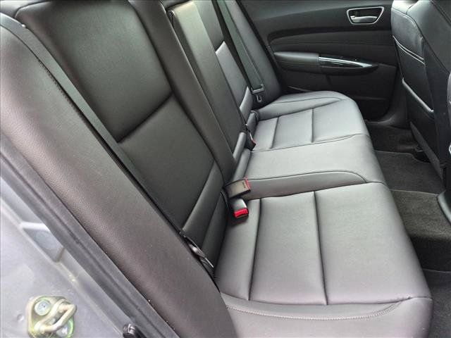 Used 2018 Acura TLX FWD image 16