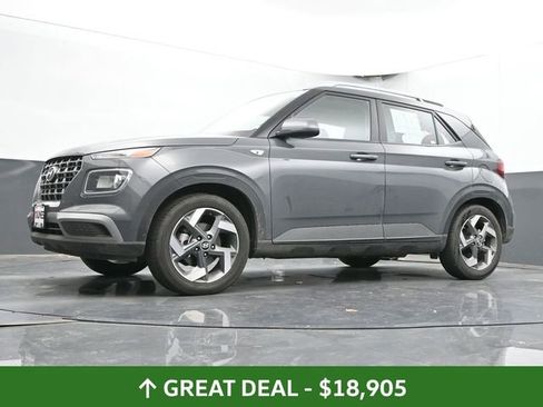Used 2025 Hyundai Venue SEL image 26