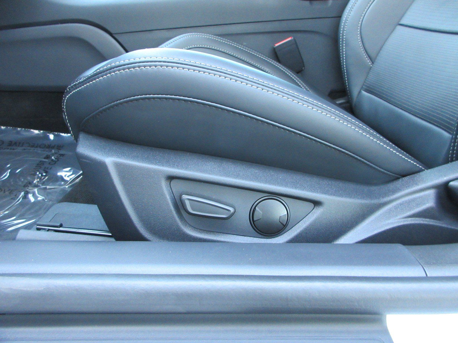 Used 2025 Ford Mustang GT Premium RWD image 30