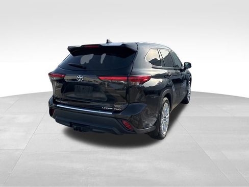 Used 2020 Toyota Highlander Limited image 5