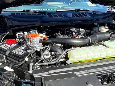 New 2025 Ford F150 Lariat w/ Equipment Group 501A Mid image 11