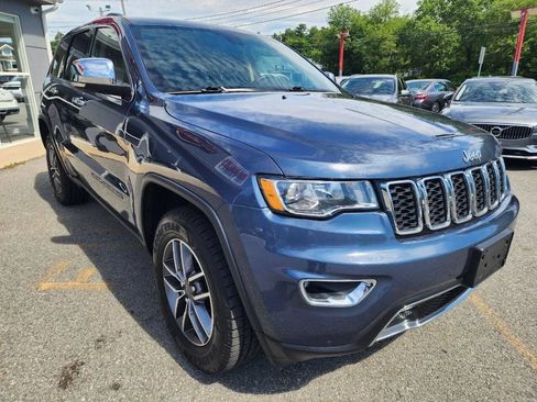 Used 2021 Jeep Grand Cherokee Limited AWD/4WD image 2