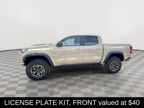 Used 2024 Chevrolet Colorado ZR2 AWD/4WD image 6