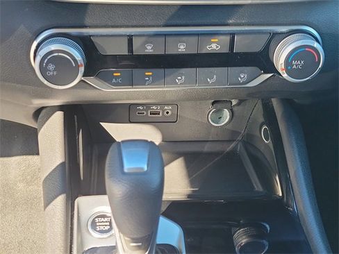 Used 2024 Nissan Altima 2.5 SV image 30