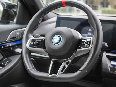 Used 2025 BMW i5 M60 image 15