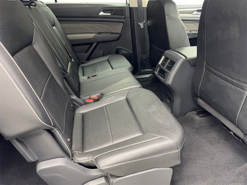 Used 2023 Volkswagen Atlas SE w/ Panoramic Sunroof Package image 43
