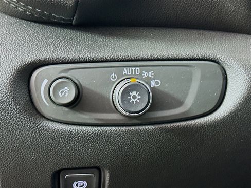 Used 2022 Chevrolet Blazer LT image 17