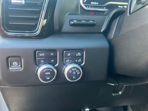 Used 2024 GMC Sierra 2500 AT4X image 16