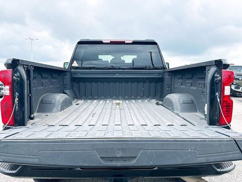 Used 2024 Chevrolet Silverado 2500 Custom w/ Custom Value Package AWD/4WD image 16