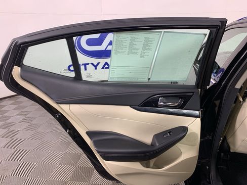 Used 2022 Nissan Maxima Platinum w/ Sport Mat Group image 32