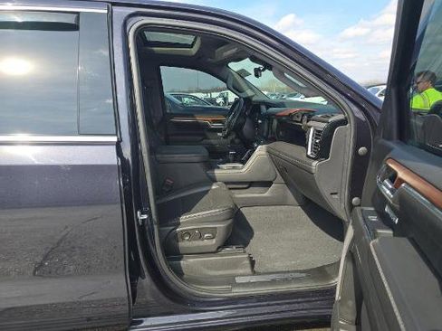 Used 2023 GMC Sierra 1500 Denali w/ Denali Reserve Package image 9