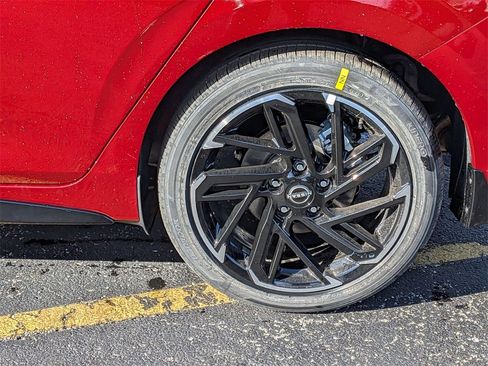 New 2026 Nissan Sentra SR w/ SR Premium Package image 24