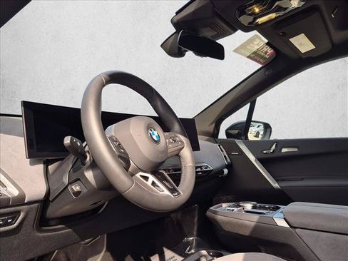 Used 2026 BMW iX xDrive45 w/ M Sport Package AWD/4WD image 10
