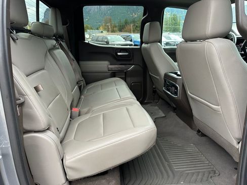 Used 2019 Chevrolet Silverado 1500 LTZ w/ LTZ Premium Package AWD/4WD image 13
