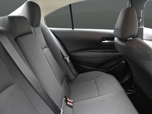 Used 2021 Toyota Corolla LE FWD image 21