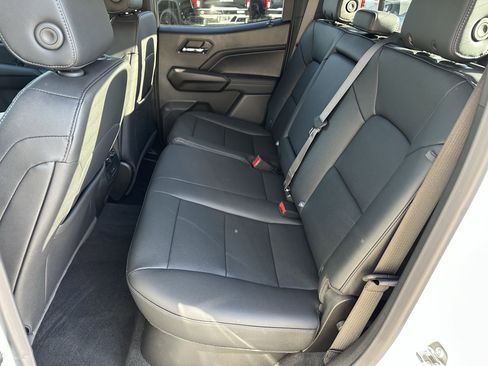 New 2026 GMC Canyon Elevation w/ Convenience Package image 16