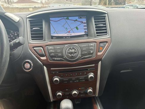 Used 2019 Nissan Pathfinder Platinum image 13