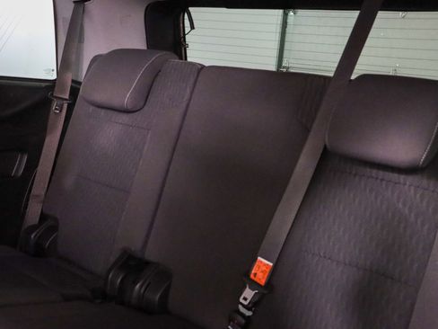 Used 2020 GMC Yukon SLE image 28