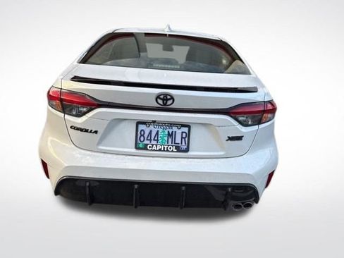 Used 2025 Toyota Corolla XSE FWD image 4