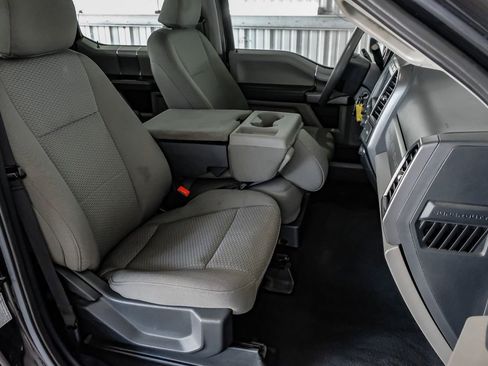 Used 2022 Ford F350 XLT w/ XLT Premium Package image 31