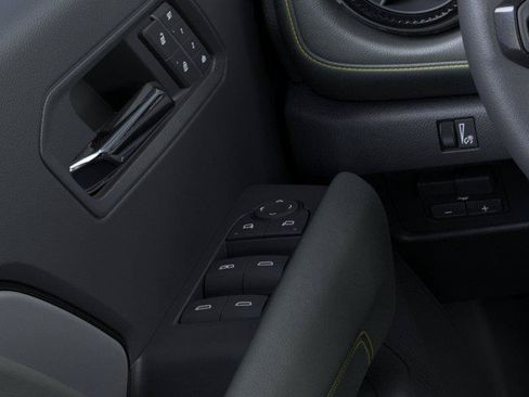 New 2026 Chevrolet Colorado ZR2 w/ Technology Package AWD/4WD image 22