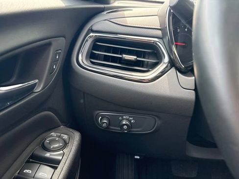 Certified 2024 Chevrolet Equinox RS AWD/4WD image 21