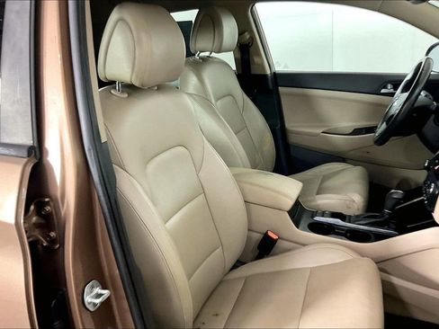 Used 2017 Hyundai Tucson SE Plus FWD image 9