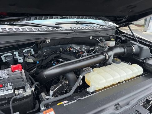 Used 2024 Ford Expedition Limited image 39