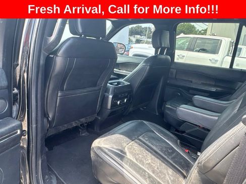 Used 2018 Ford Expedition Max Limited w/ Equipment Group 302A AWD/4WD image 10