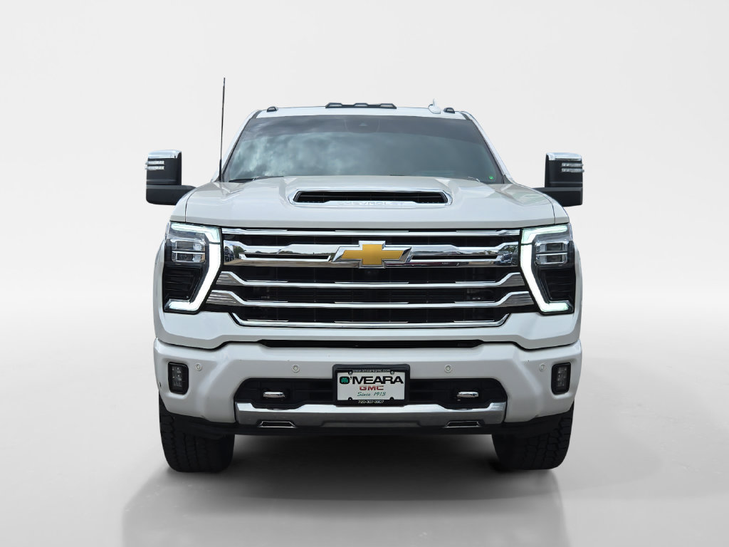 Used 2024 Chevrolet Silverado 2500 High Country w/ High Country Premium Package AWD/4WD image 10