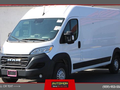 Used 2024 RAM ProMaster 2500 w/ Safety Group FWD image 1