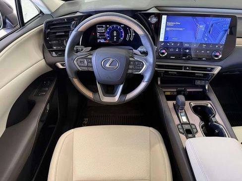Certified 2023 Lexus RX 350 Premium w/ Cold Area Package AWD/4WD image 4