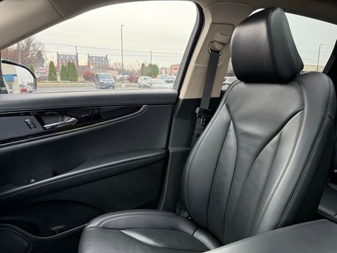 Used 2023 Lincoln Nautilus Reserve w/ Equipment Group 201A image 27