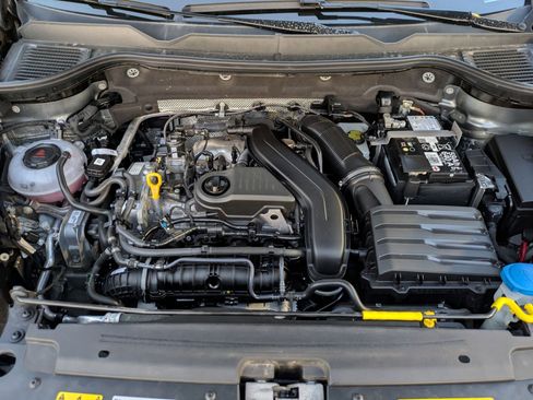 Used 2024 Volkswagen Taos S image 32