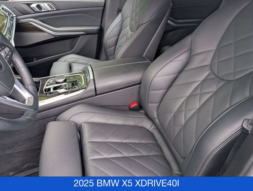 Used 2025 BMW X5 xDrive40i w/ Premium Package AWD/4WD image 14