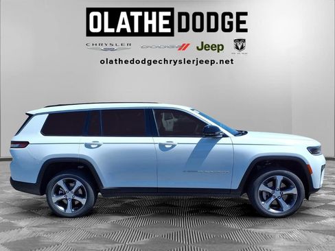 New 2026 Jeep Grand Cherokee L Limited AWD/4WD image 29