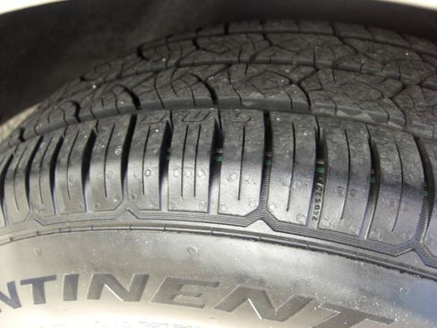 Used 2024 Chevrolet Malibu LS FWD image 7