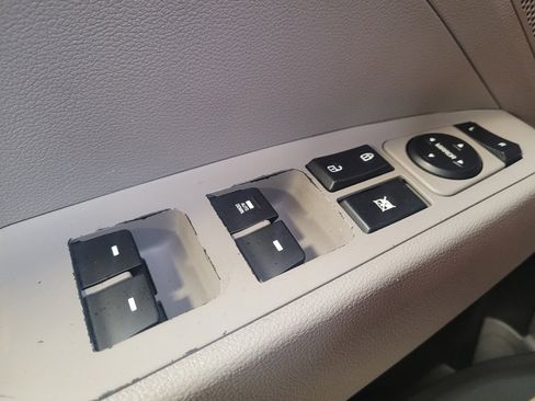 Used 2019 Hyundai Elantra SE FWD image 27