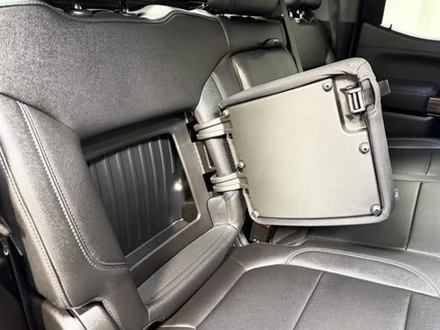 Used 2021 Chevrolet Silverado 1500 LT Trail Boss w/ Convenience Package II image 18