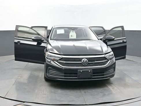 Used 2022 Volkswagen Jetta SE image 63